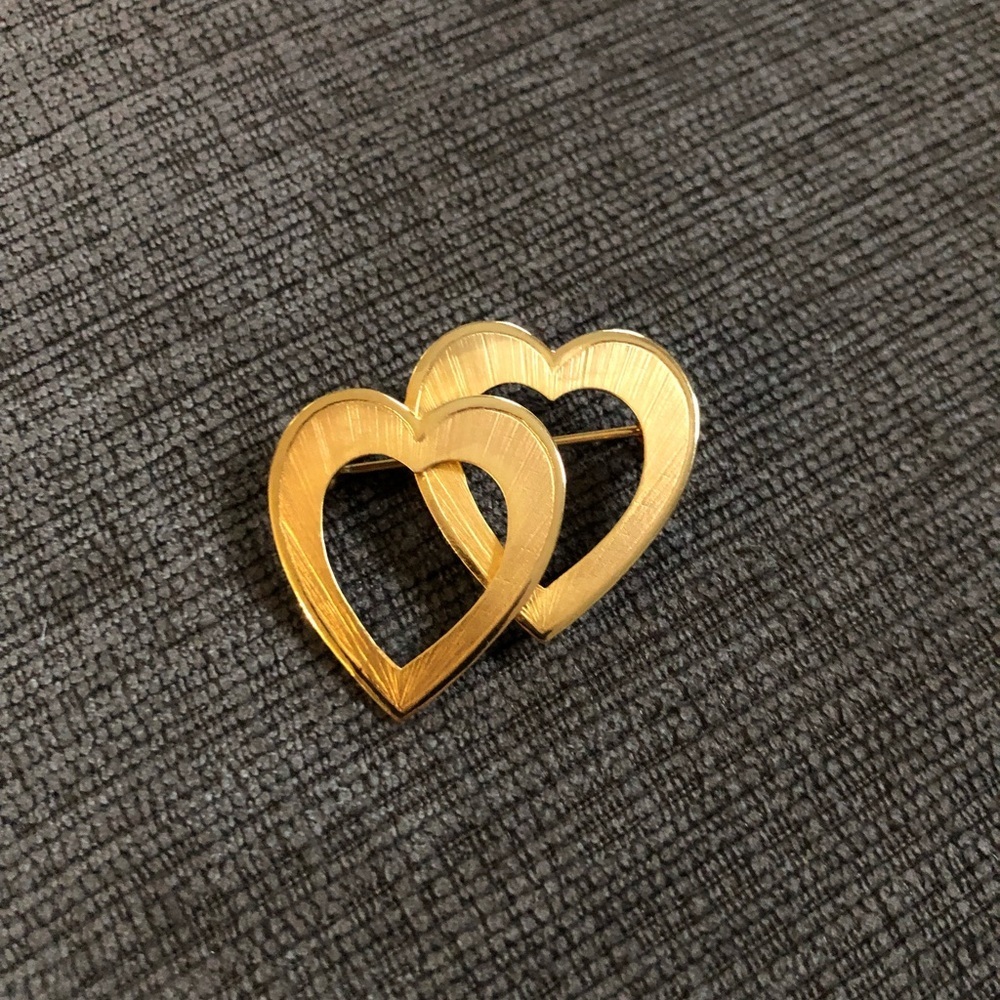 Vintage Bond Boyd Gold filled double Heart Brooch pin love Valentine’s Day